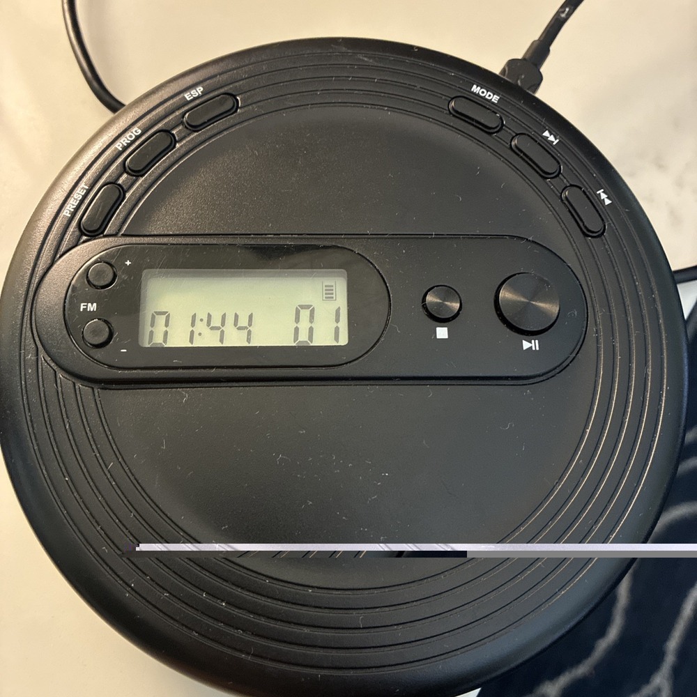 onn Portable CD Player OND19AAA11 FM Radio Anti Skip Works USB/Battery W/headph